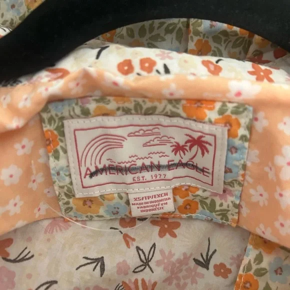 American Eagle Patchwork Floral Button Up Blouse Top Women’s XS Cotton - Picture 3 of 6